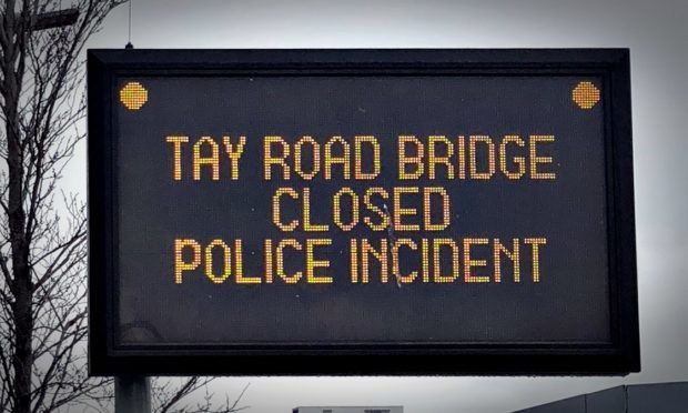 tay bridge closed